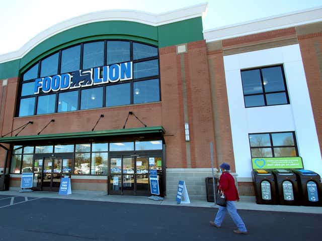Food Lion Opens New Store In Gastonia Where Bi Lo Used To Operate [ 480 x 640 Pixel ]