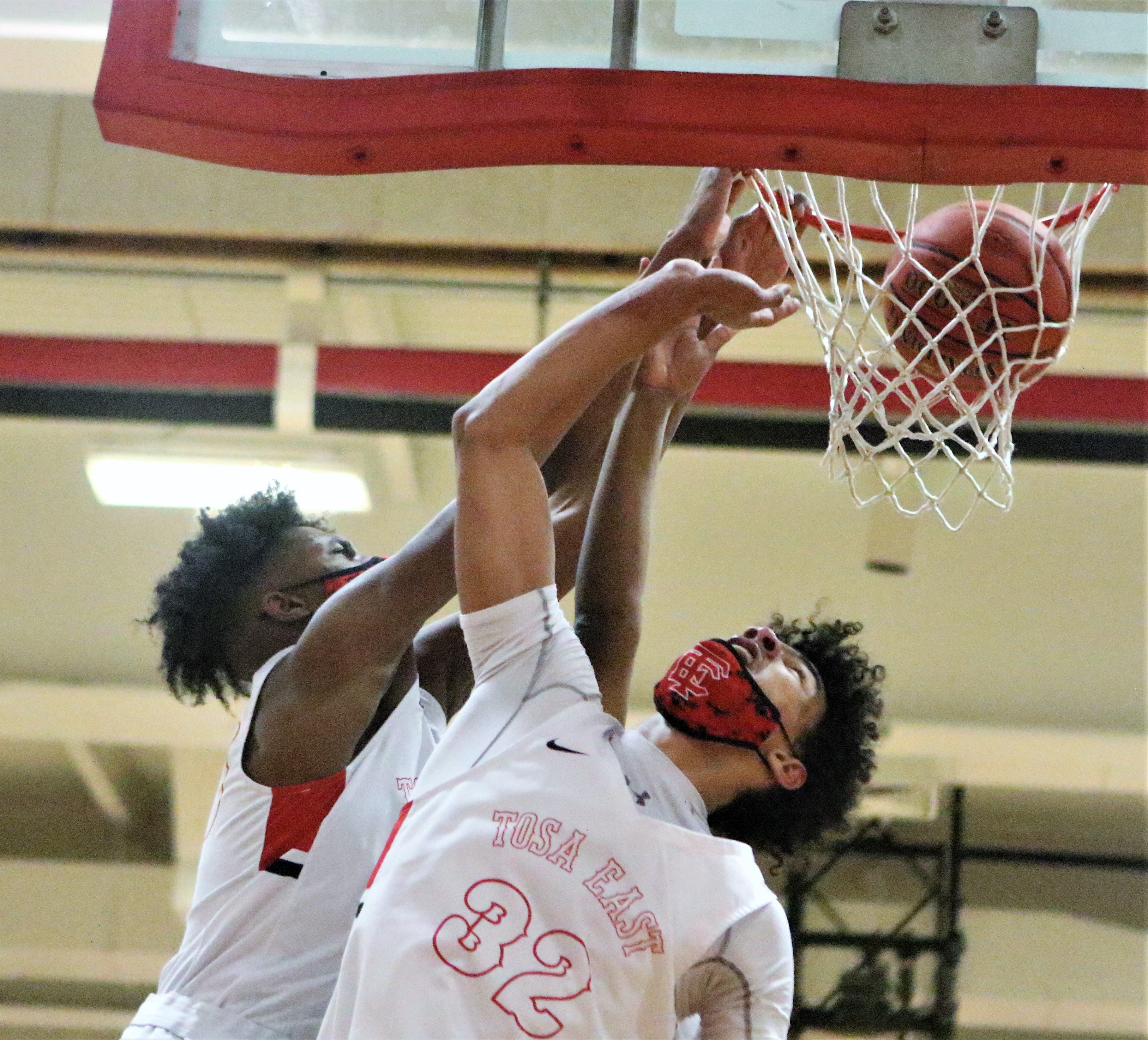 WIAA boys basketball playoffs Highlights from regional finals