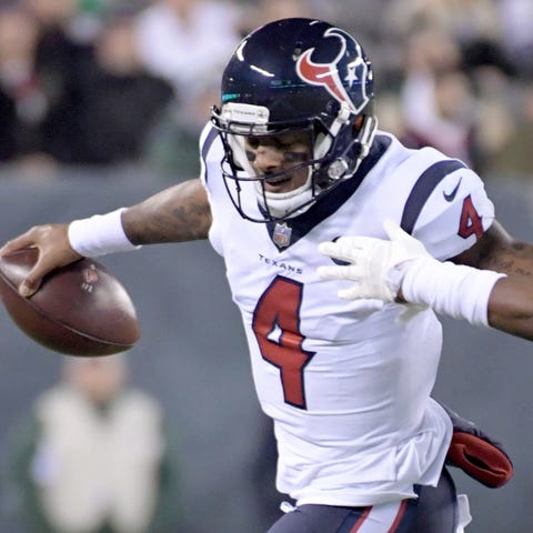 Texans QB Deshaun Watson (4) led Houston past the 