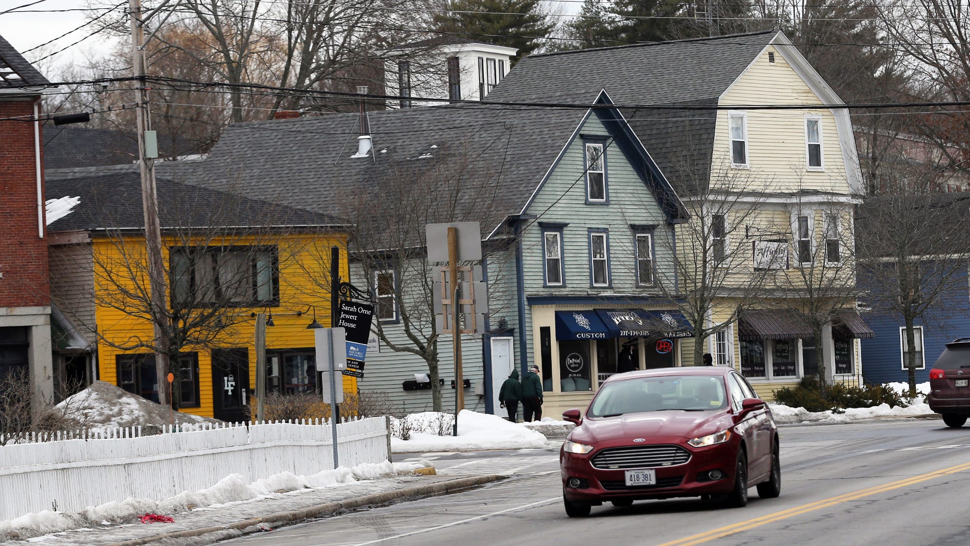 Recreational pot shops in South Berwick, Maine hit neighbor opposition