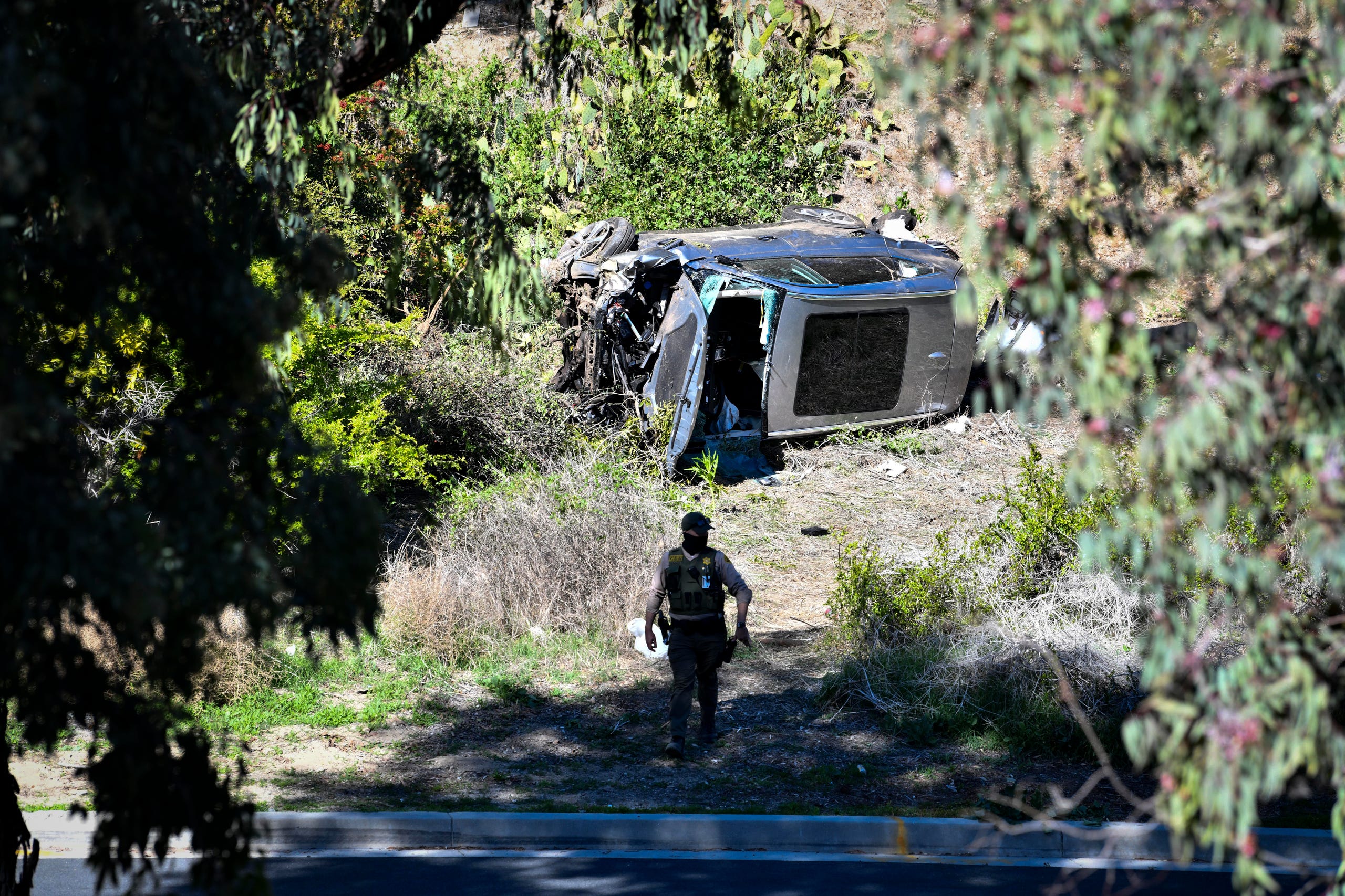 Tiger Woods accident: Photos from the scene of Woods' single-car crash