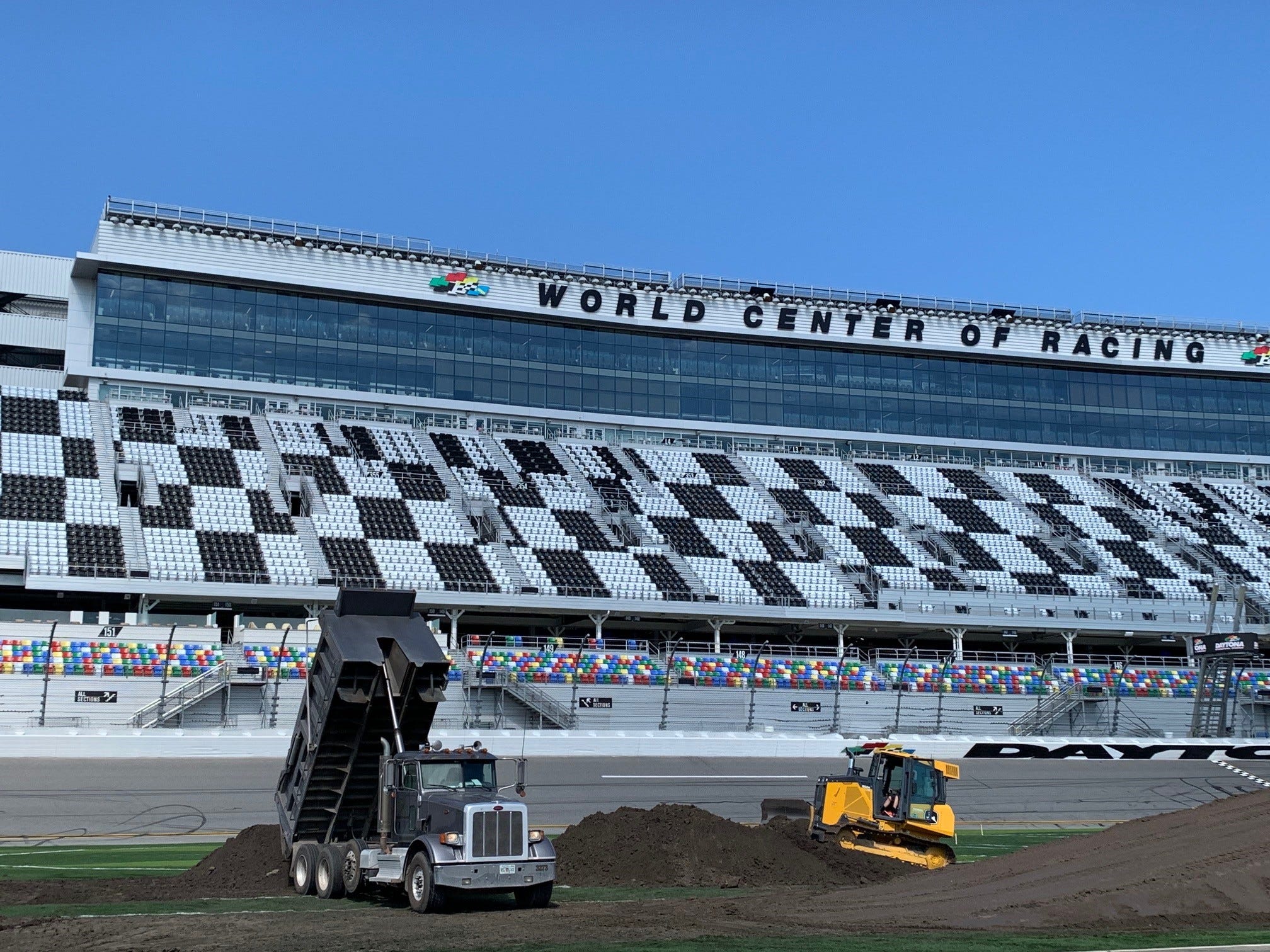 NASCAR unveils Bristol dirtrace details; heats to set starting lineup