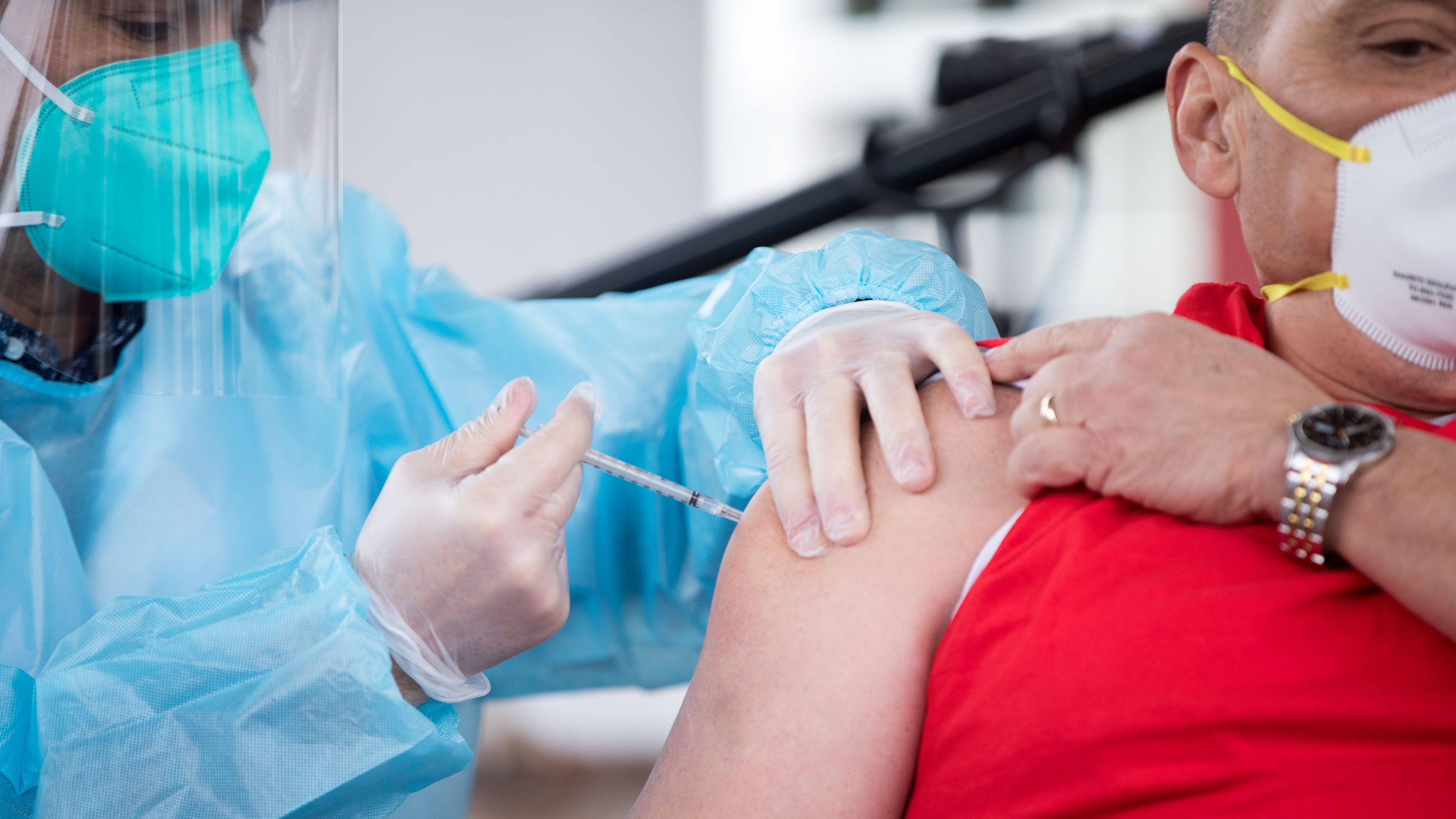 COVID vaccine appointments CVS adds vaccination to more states