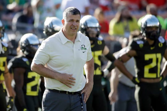 Oregon head coach Mario Cristobal will try to lead the Ducks to a third consecutive Pac-12 title.