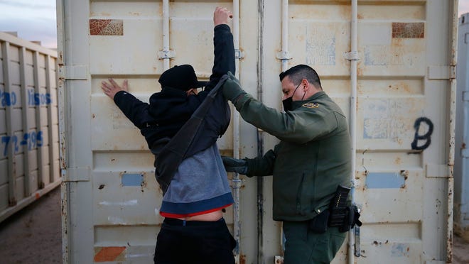 Lawmakers, families anxious for reopening of Canada, Mexico borders Lawmakers, families anxious for reopening of Canada, Mexico borders