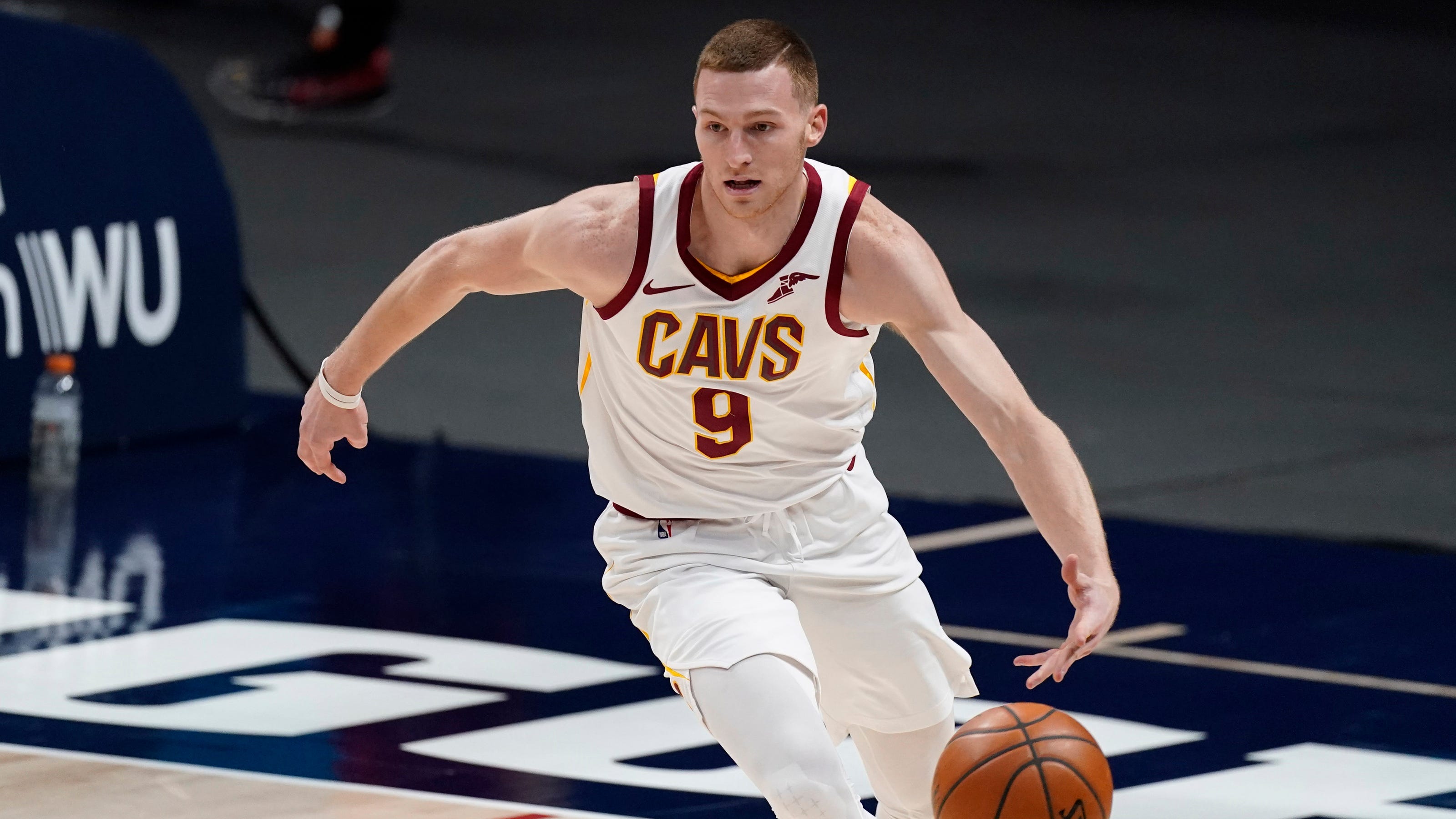 Dylan Windler undergoes knee surgery, will be out indefinitely for Cavs