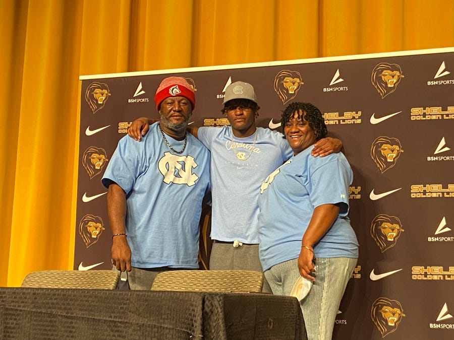 Shelby sack master Malaki Hamrick chooses UNC