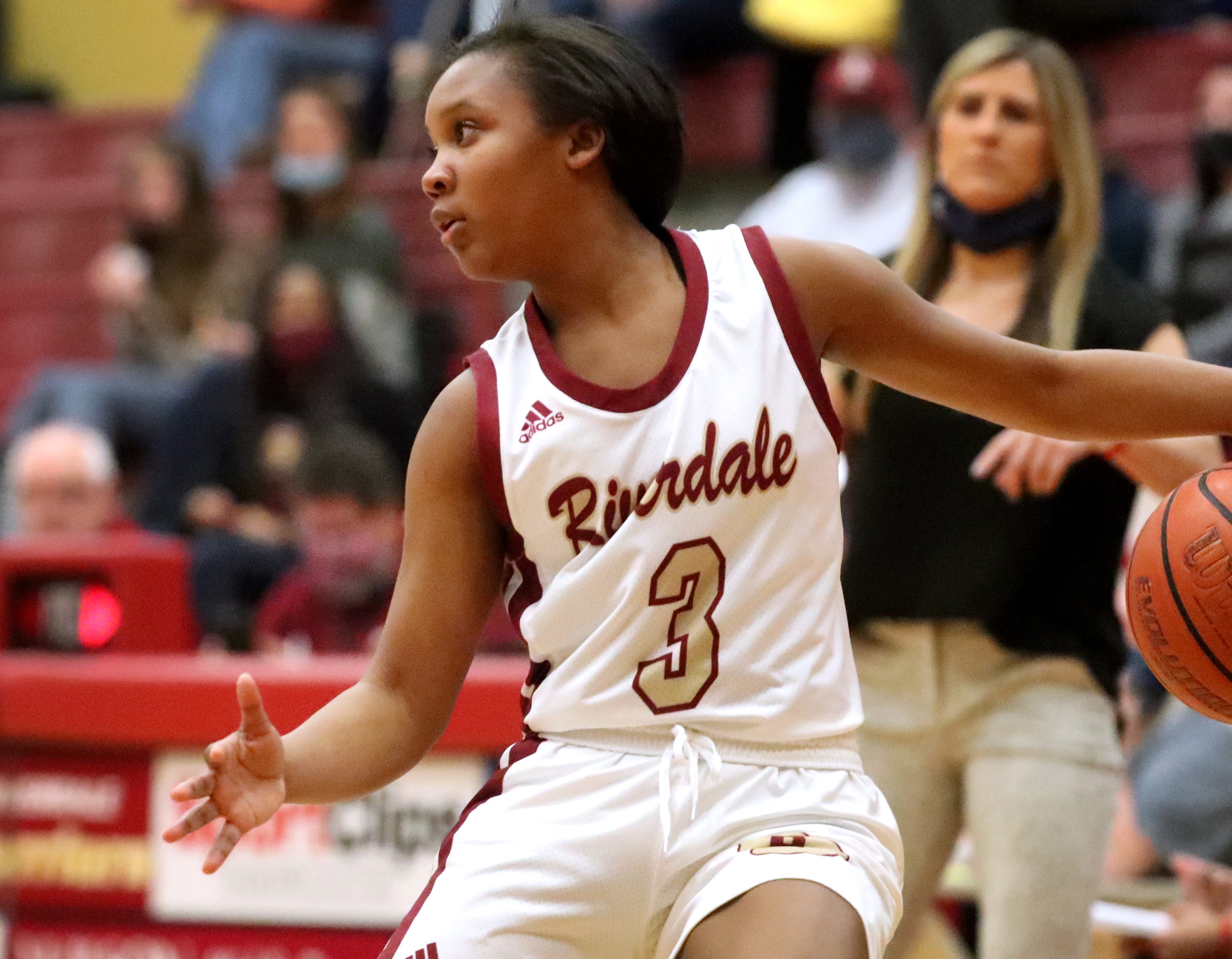 Western Kentucky signee Acacia Hayes has left Riverdale girls basketball team