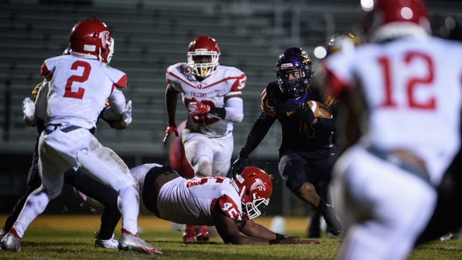 Seventy-First football looks to fall after loss in 2021 season finale Seventy-First football looks to fall after loss in 2021 season finale