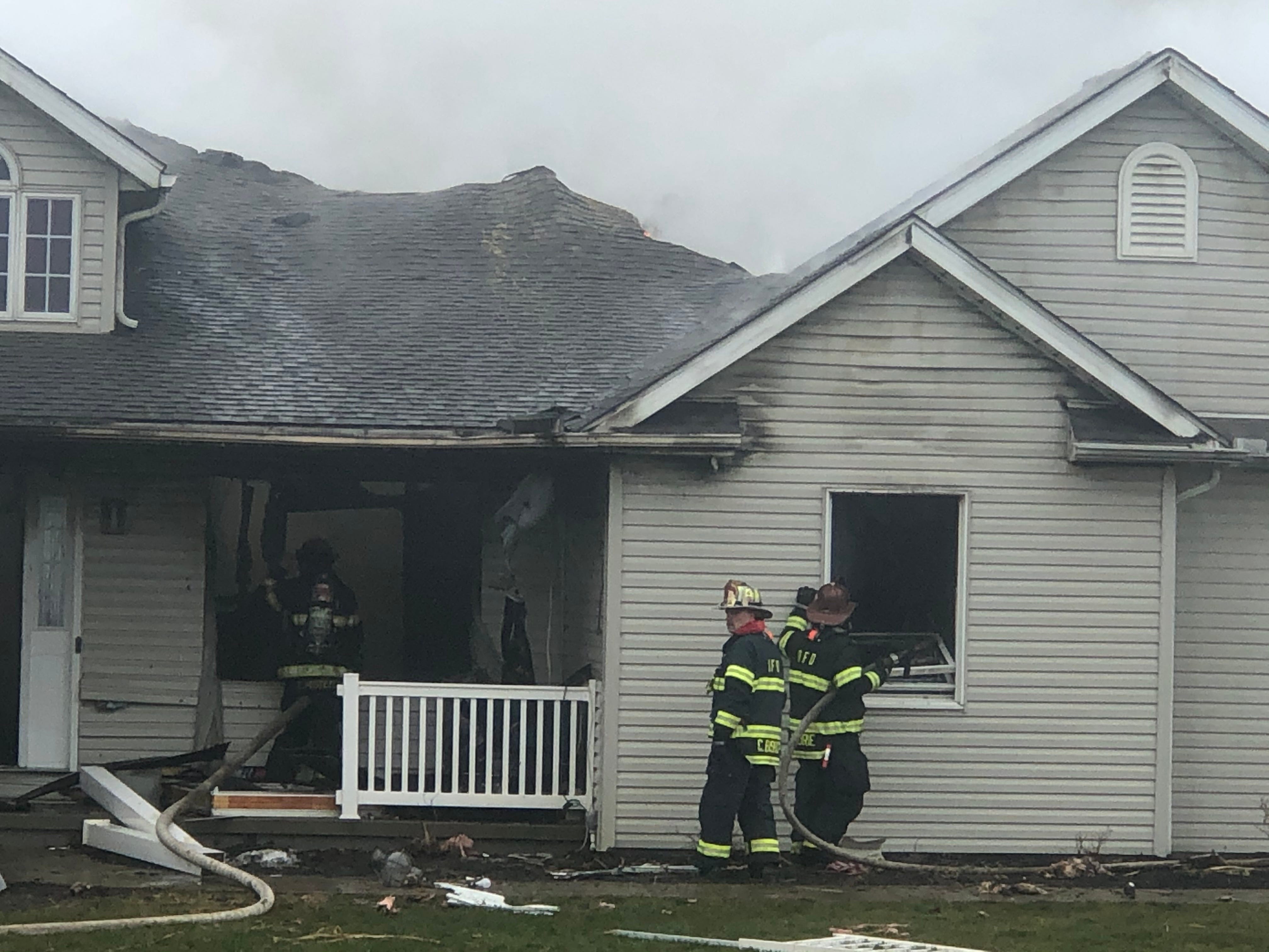 Explosion, fire rocks Smithvillearea home; residents escape to safety
