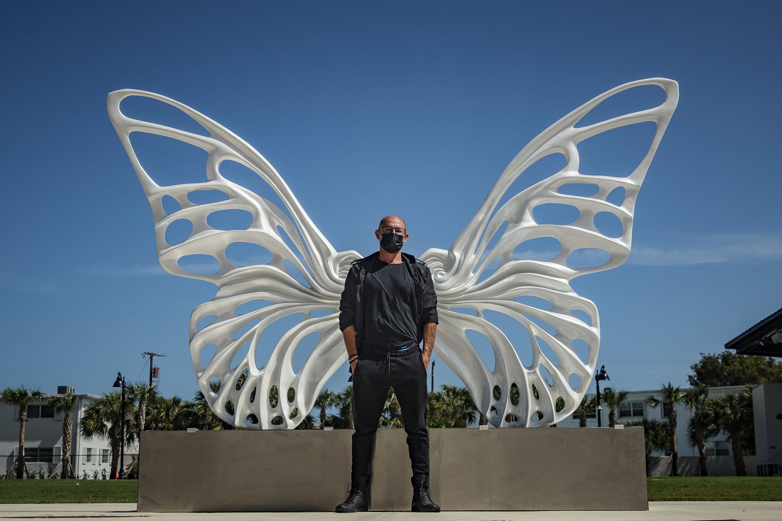 Sculpture's misfortune is to be close to Boynton City Hall