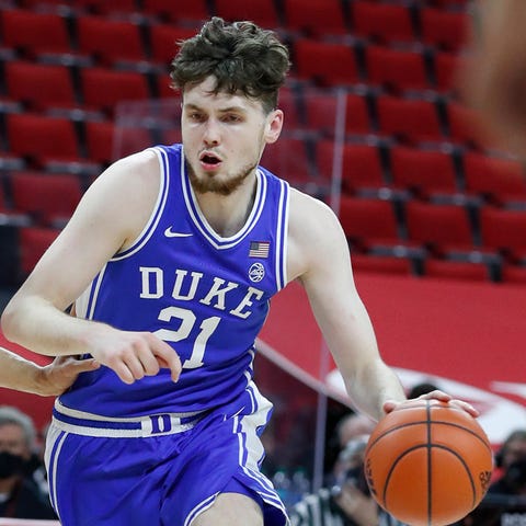 Matthew Hurt leads Duke in scoring, averaging 19.3