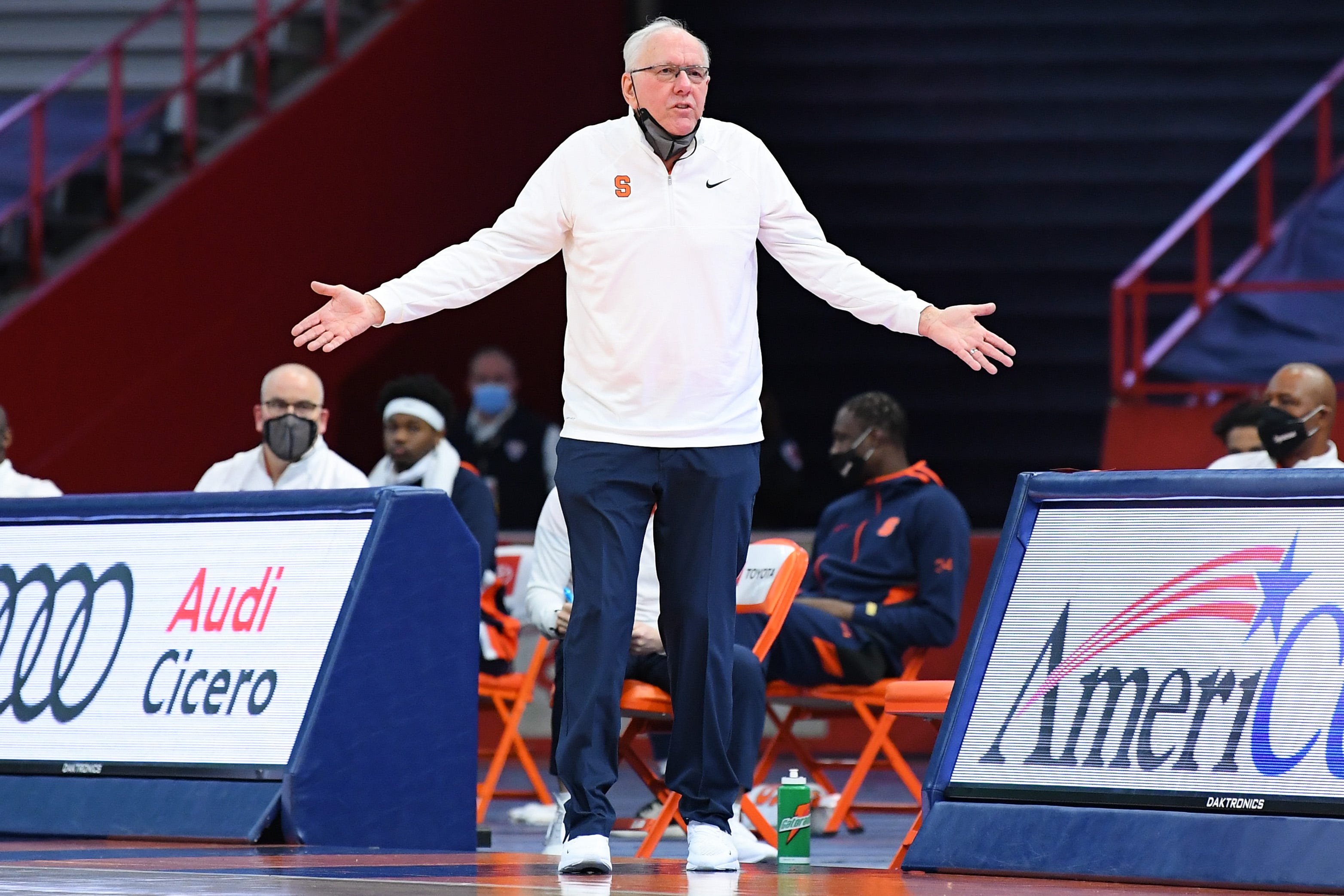 'Never played basketball and is 5-foot-2': Jim Boeheim unfairly critical of reporter after Syracuse win