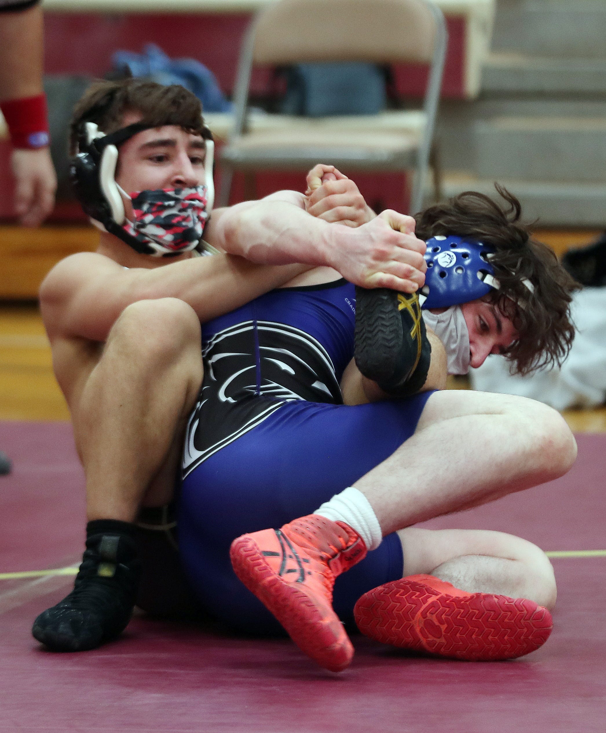 Wrestling Arlington undefeated in duals, Edgemont dominates multimeet
