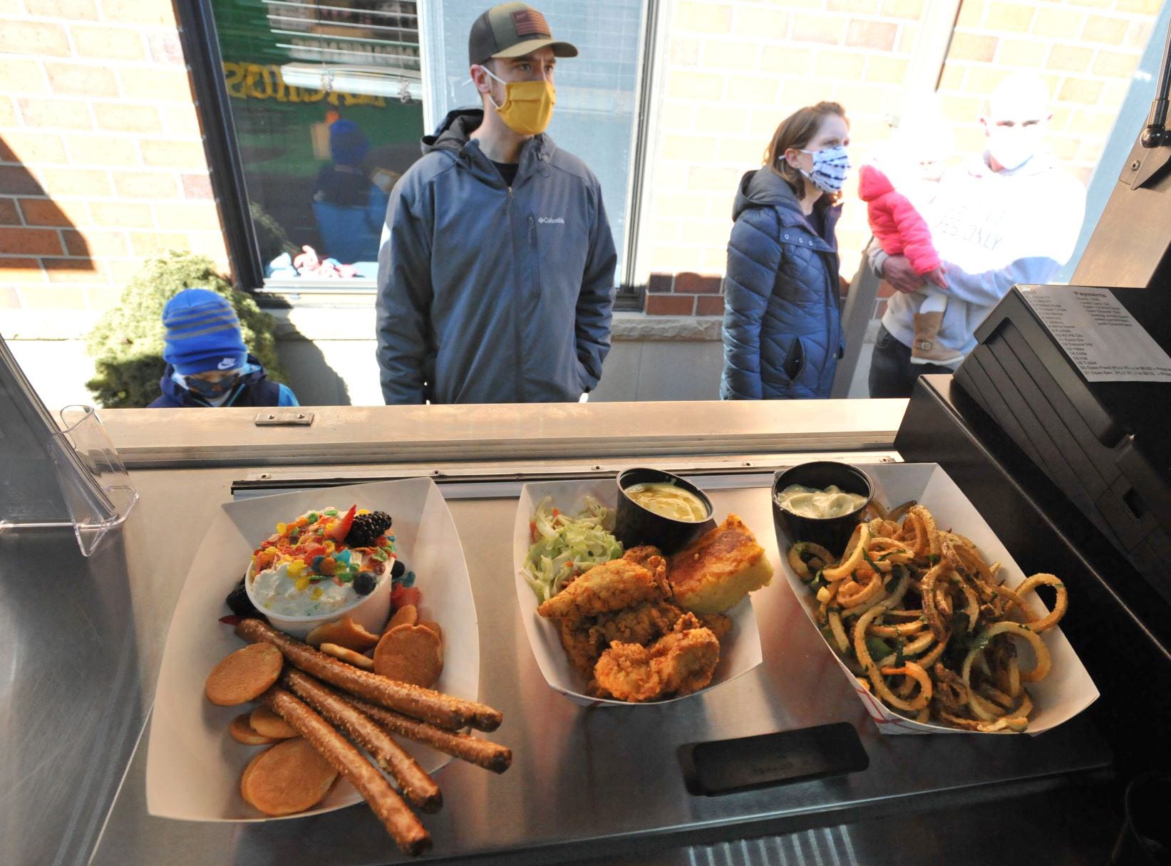 Let's Eat, Ledgerland New Just The Dip food truck rolls into town