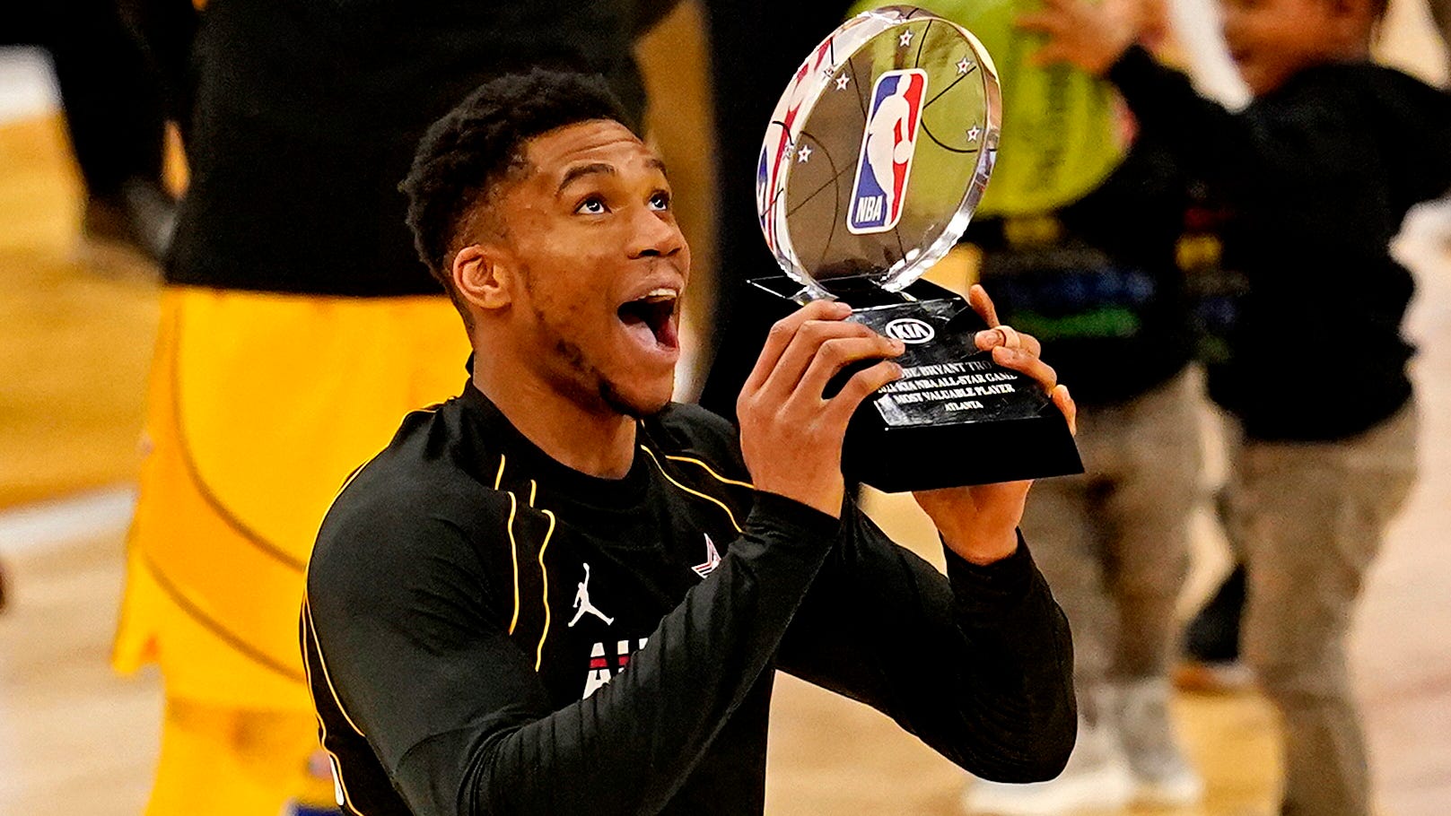 Giannis wins NBA AllStar MVP with perfect shooting game