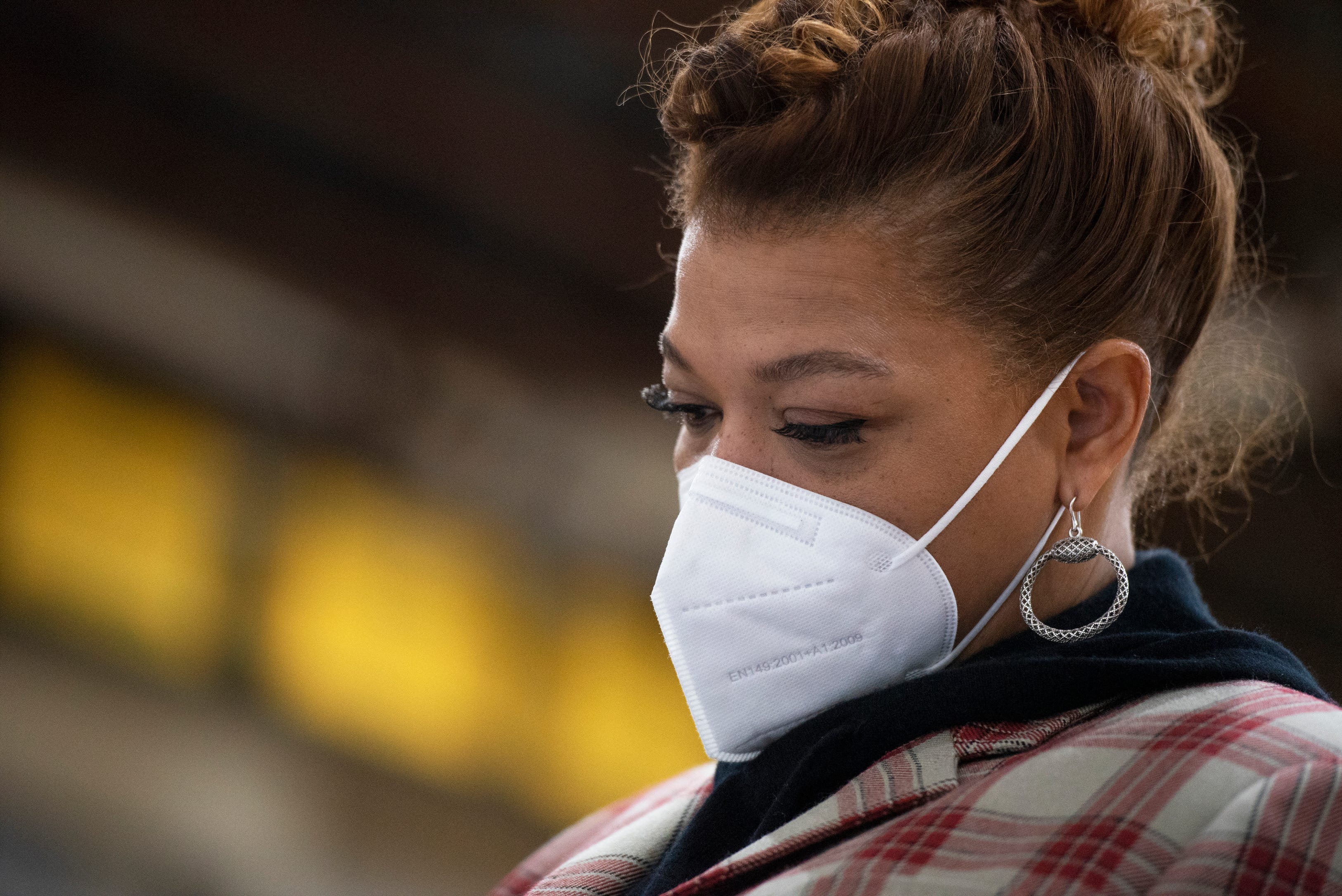 Queen Latifah gets COVID vaccine in return home to Newark NJ
