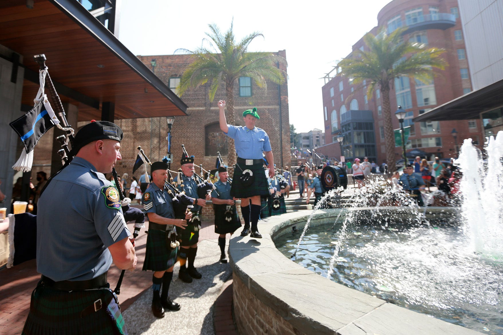 Uk Daily Mail Calls Out Savannah Ga St Patrick S Day Crowd Amid Covid