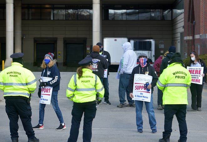 Throughout the strike, police officers hired by St. Vincent Hospital maintained a presence at hospital entrances.