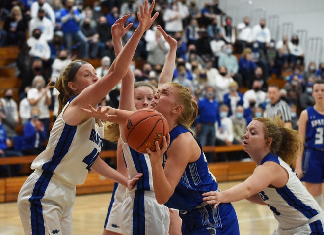 As an all-state performer Reagan Franzen helped lead the Collins-Maxwell girls' basketball team to its best season ever in 2020-2021.