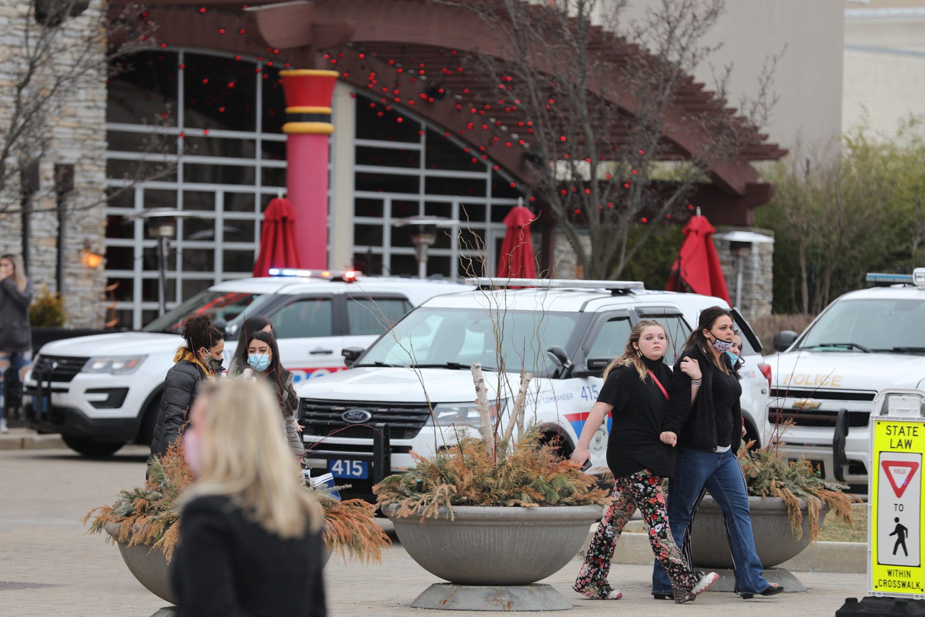 Polaris shooting Suspect sought, mall reopened, sheriff blames city