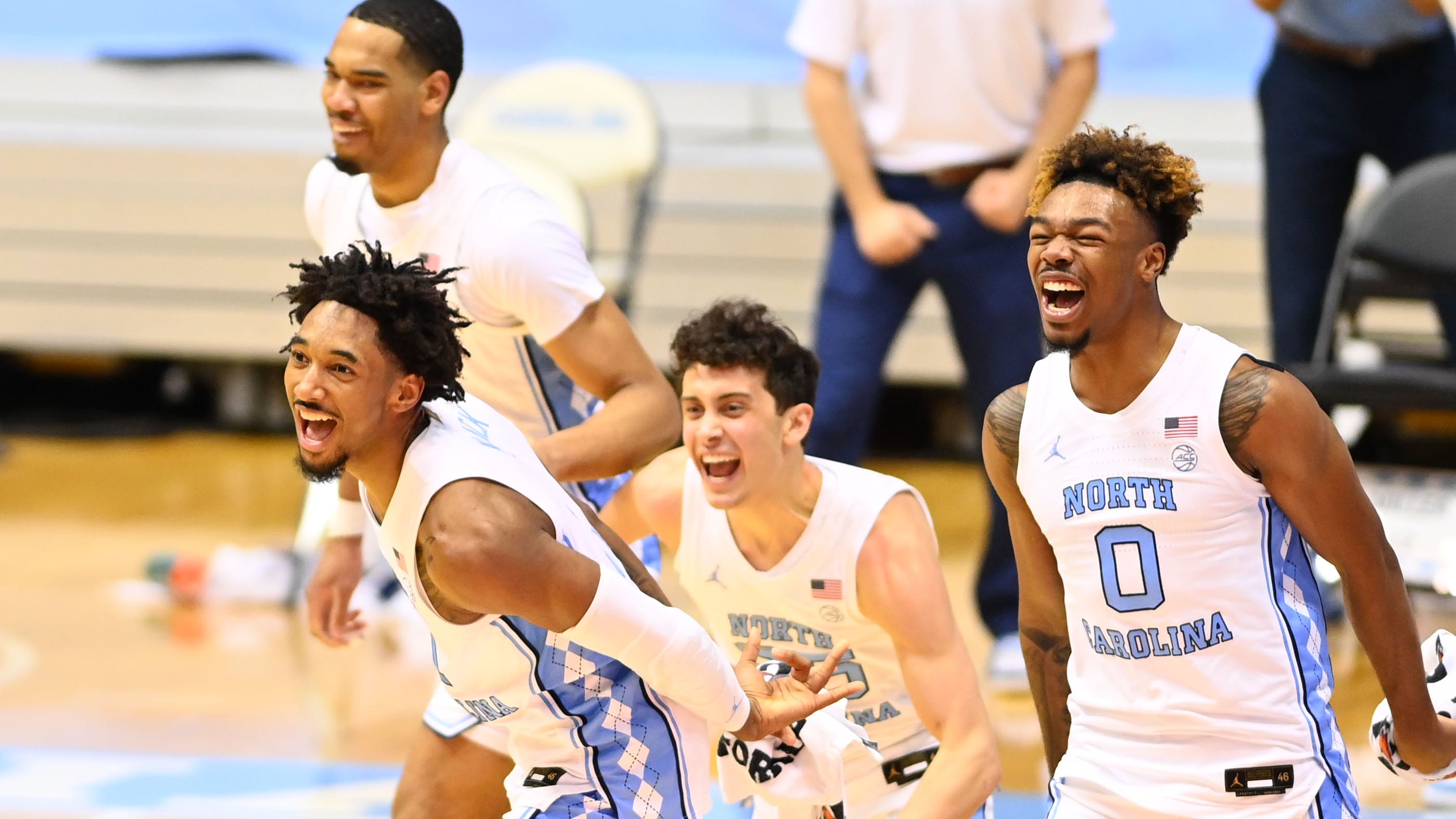 March Madness live updates UNC, Wisconsin battle it out