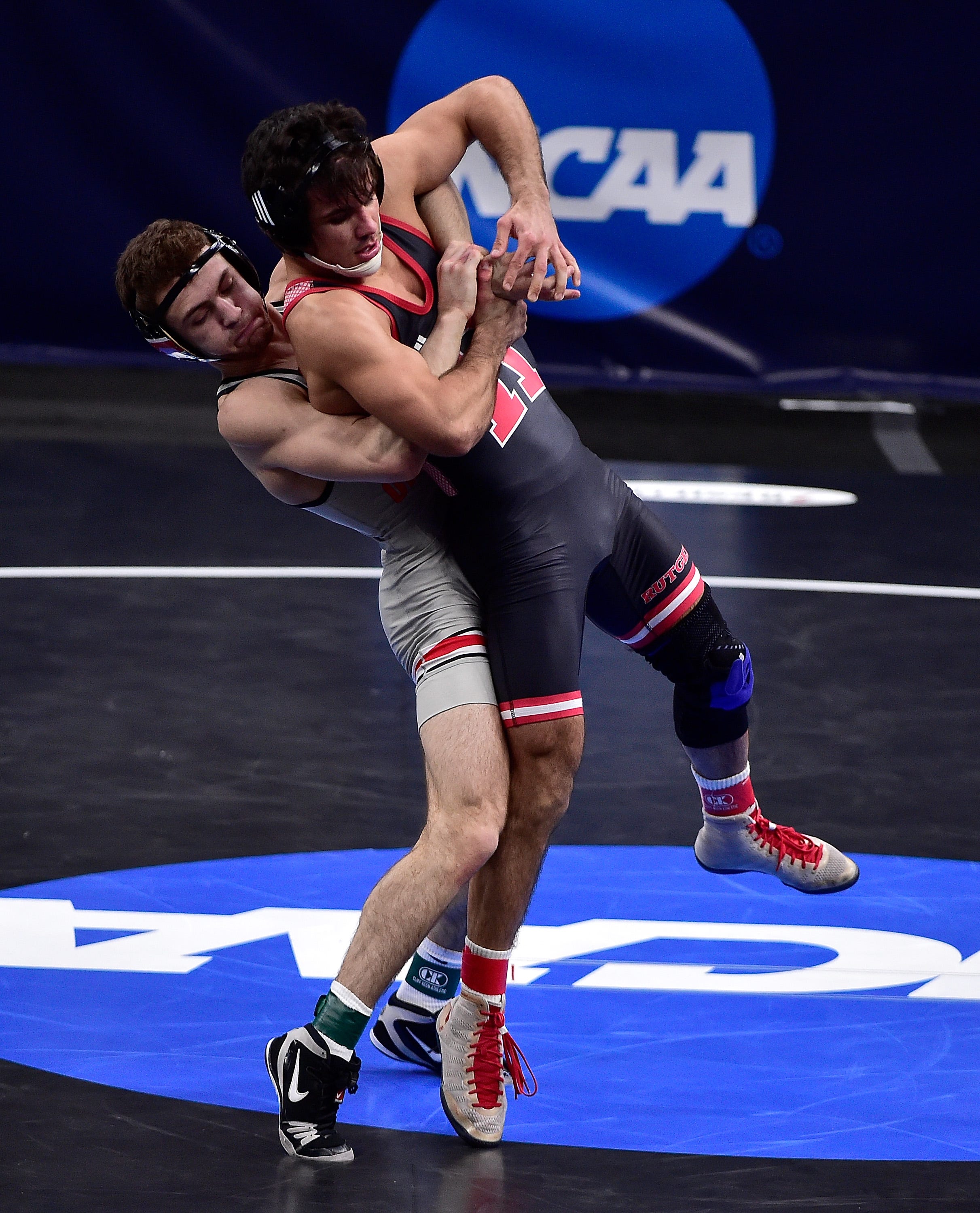 NCAA Wrestling Tournament 2021 Sebastian Rivera advances to quarterfinal