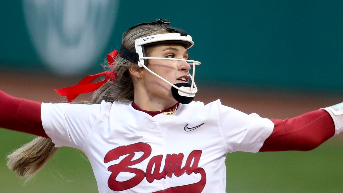 Montana Fouts A look at the Alabama Crimson Tide softball pitcher