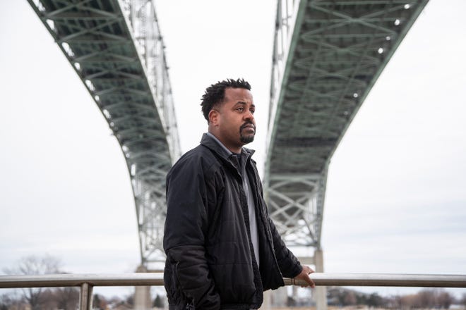 Johnny Lee Grays, a U.S. Customs and Border Protection officer under the Blue Water Bridge in Port Huron, Thursday, March 18, 2021.