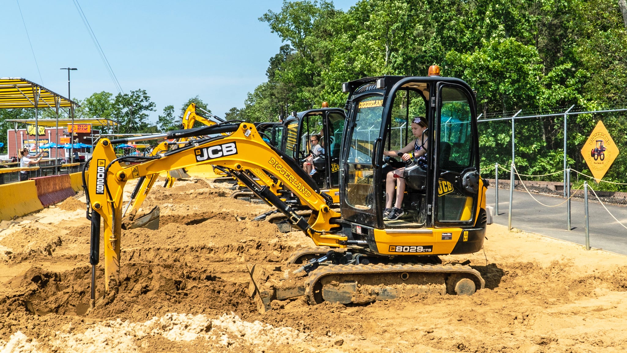 Kids can learn to operate a real machinery and dig until their hearts are content on the Big Diggers. This supervised attraction offers family-friendly machinery and the chance to really get down and experience real machines!