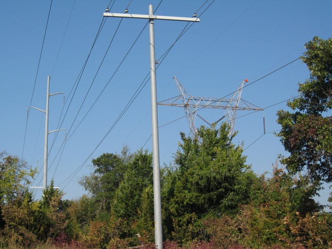 Transmission, major distribution and neighborhood distribution lines are grouped closely together in north Edmond.