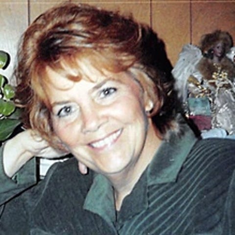Her obituary says Effingham City Councilwoman Jean