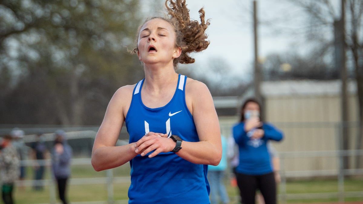 PHOTOS Crosscountry champions set pace at seasonending meet