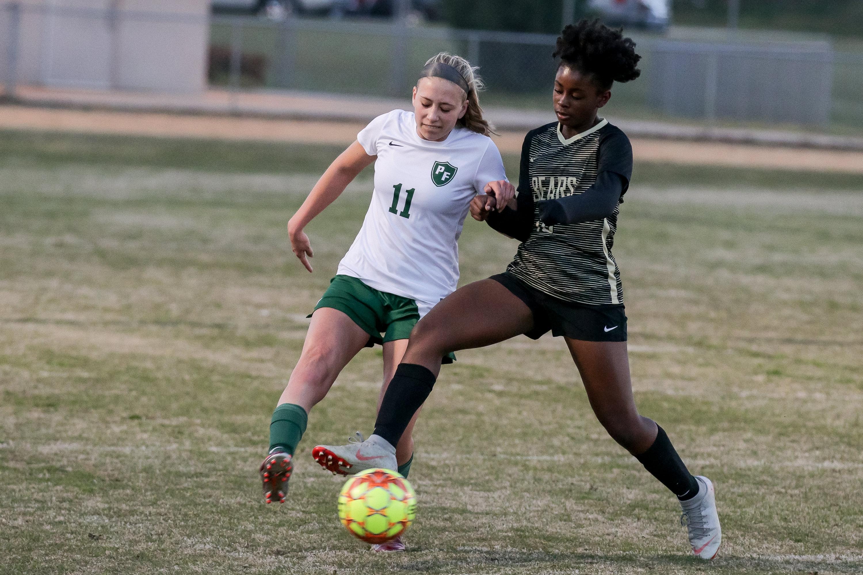 Gray S Creek S Kylie Rock Pine Forest S Kahala Bandmann Headline High School Girls Soccer Stars In Fayetteville Gray S Creek S Kylie Rock Pine Forest S Kahala Bandmann Headline High School Girls Soccer Stars In Fayetteville