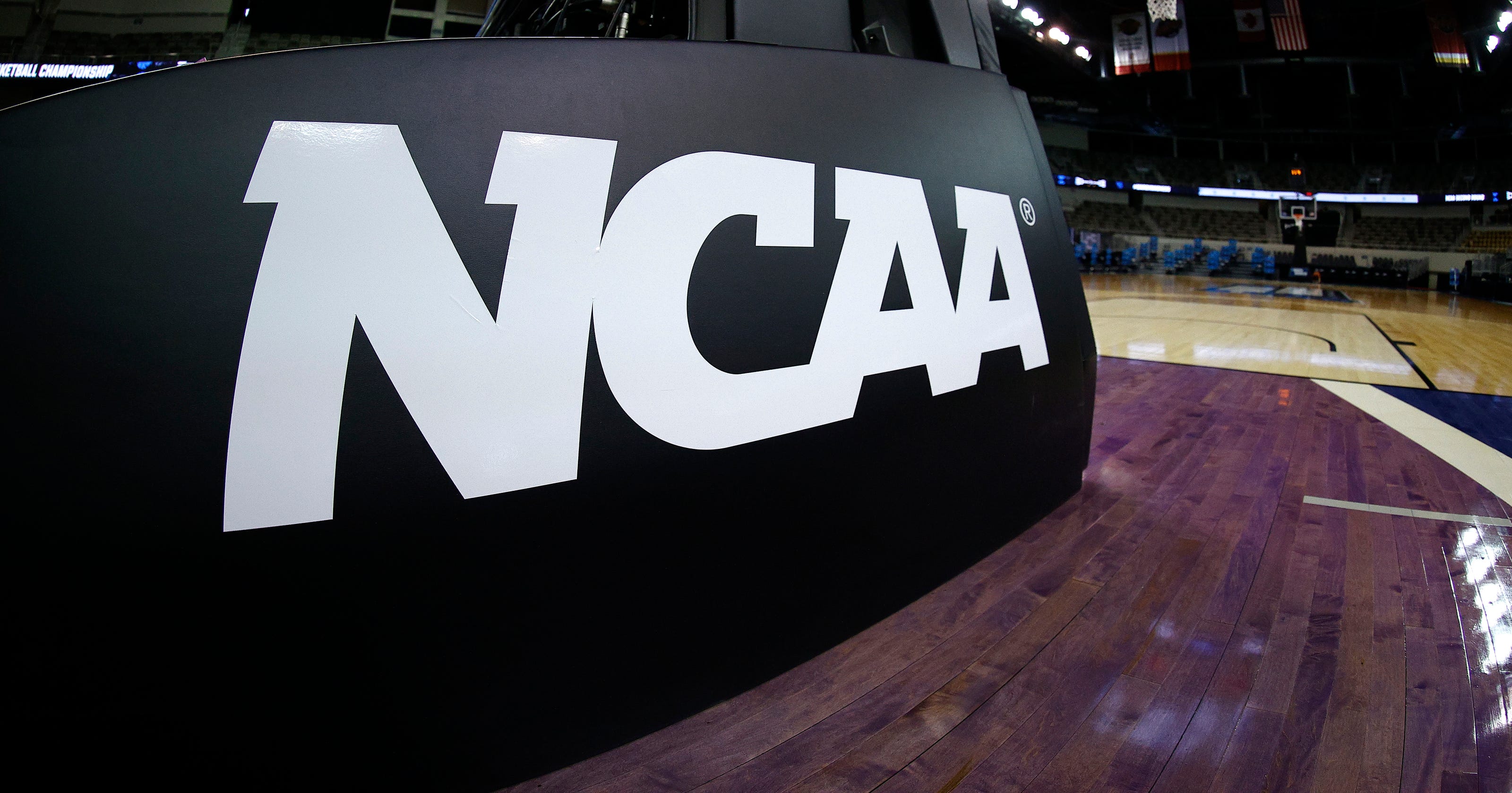 West Texas A&M defeats Lincoln Memorial on buzzer-beater ...