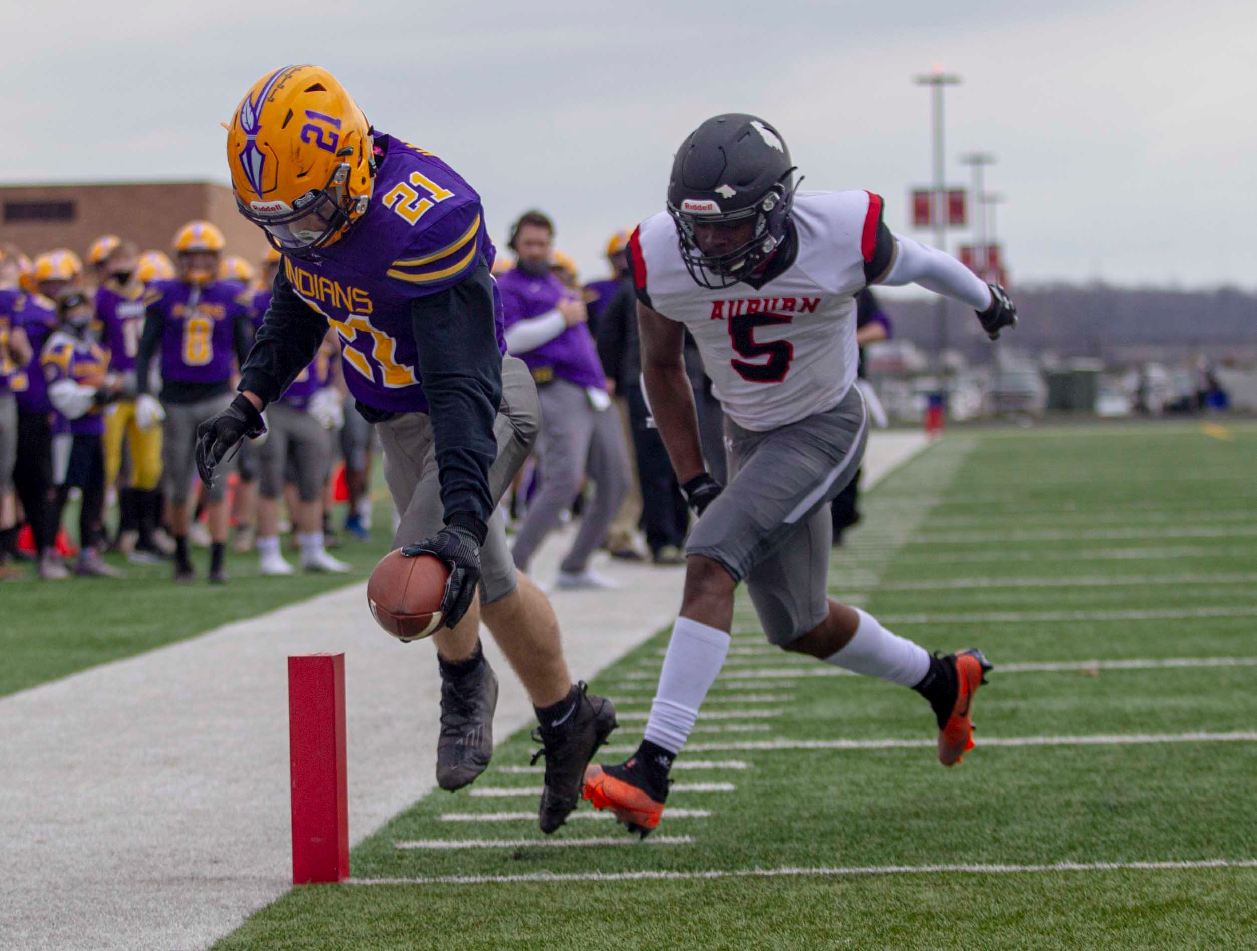 IHSA football Hononegah routs Auburn, continues dominance
