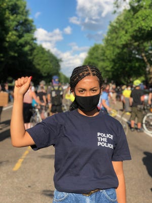 Rawan Abdalla ist besorgt, dass ein Freispruch von Derek Chauvin und der Ausbruch von Massenprotesten diese Angst auslösen könnte.