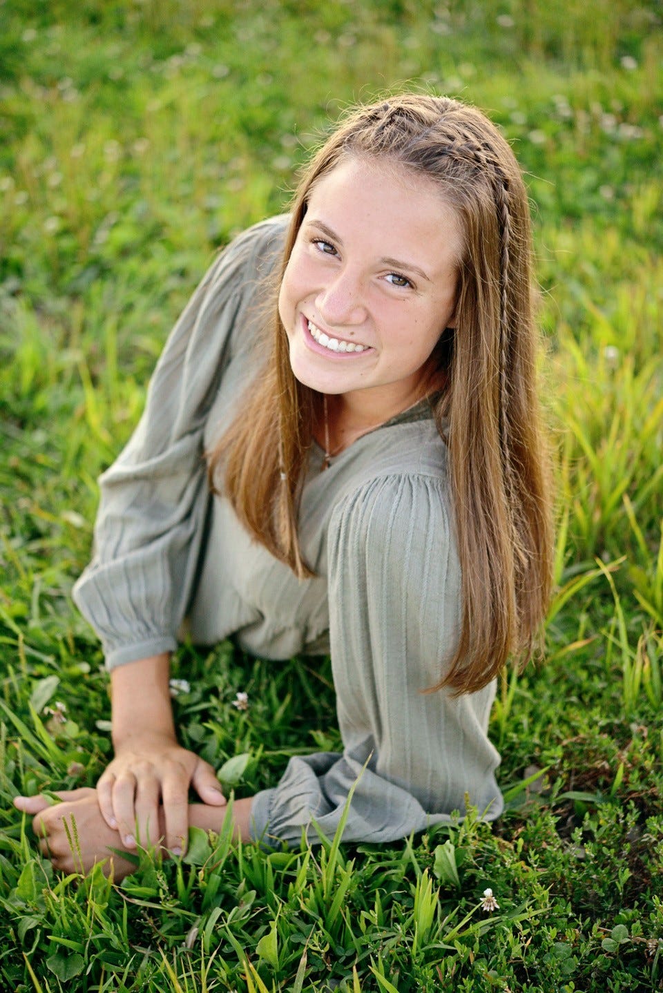Holmes Wayne Electric Cooperative Awards Scholarship