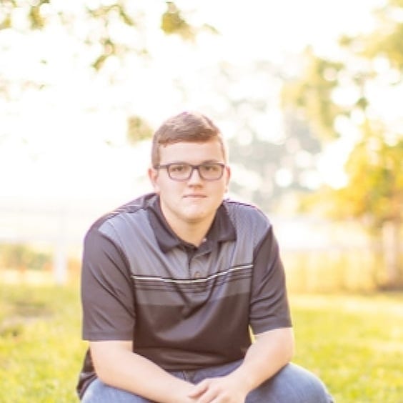 Holmes Wayne Electric Cooperative Awards Scholarship