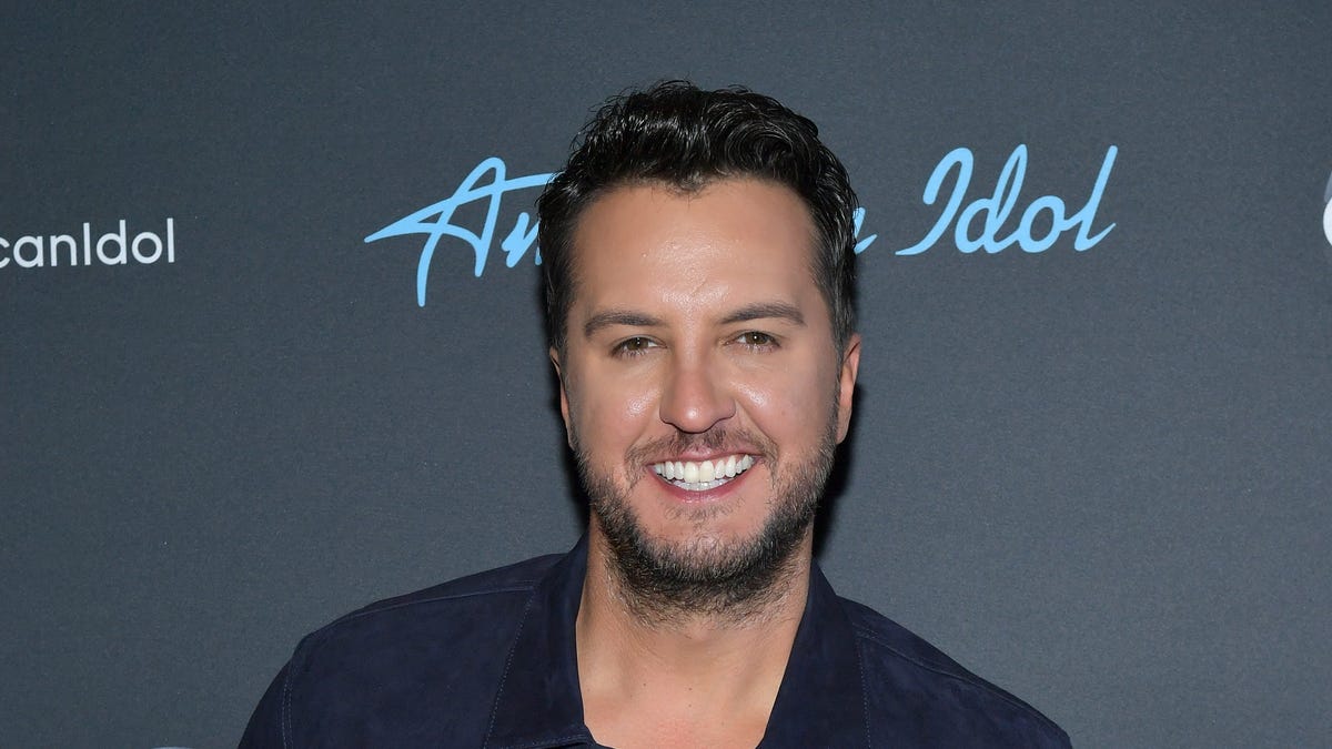 LOS ANGELES, CALIFORNIA - APRIL 12: Luke Bryan attends the taping of ABC's "American Idol" on April 12, 2019 in Los Angeles, California. (Photo by Amy Sussman/Getty Images) ORG XMIT: 775324735 ORIG FILE ID: 1142301510