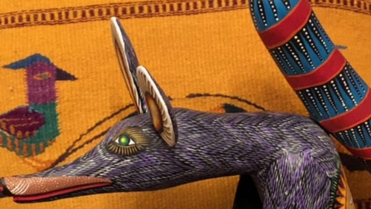 Adoquines que exhiben colecciones de arte internacionales Adoquines que exhiben colecciones de arte internacionales