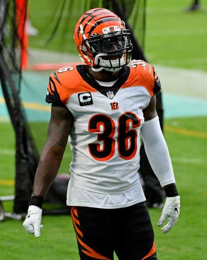 Dec 6, 2020; Miami Gardens, Florida, USA; Cincinnati Bengals strong safety Shawn Williams (36) walks off the field after being ejected from the game during the second half against the Miami Dolphins at Hard Rock Stadium. Mandatory Credit: Jasen Vinlove-USA TODAY Sports