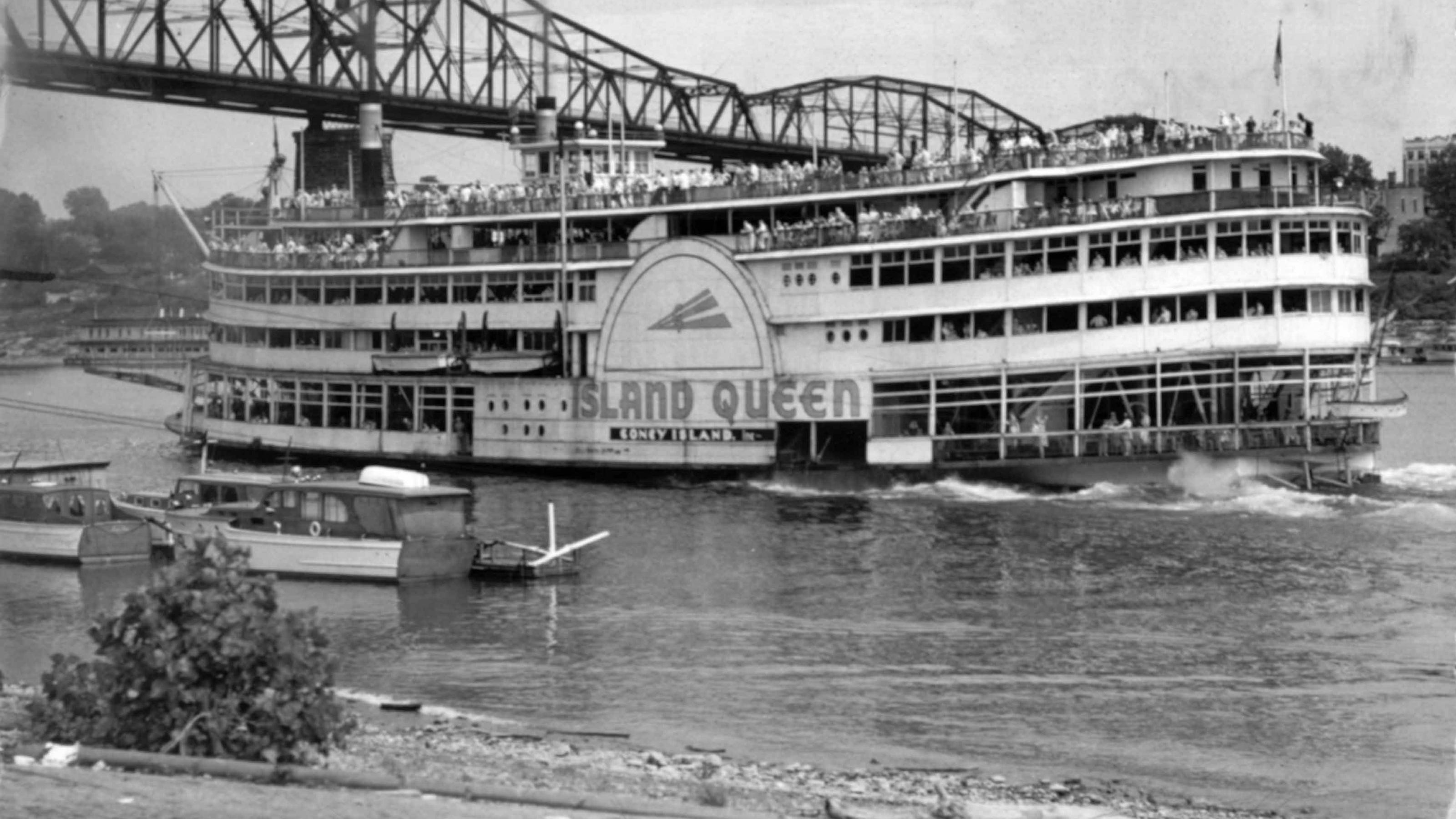 How The Burning Of The Island Queen Ended An Era In Cincinnati how-the-burning-of-the-island-queen-ended-an-era-in-cincinnati