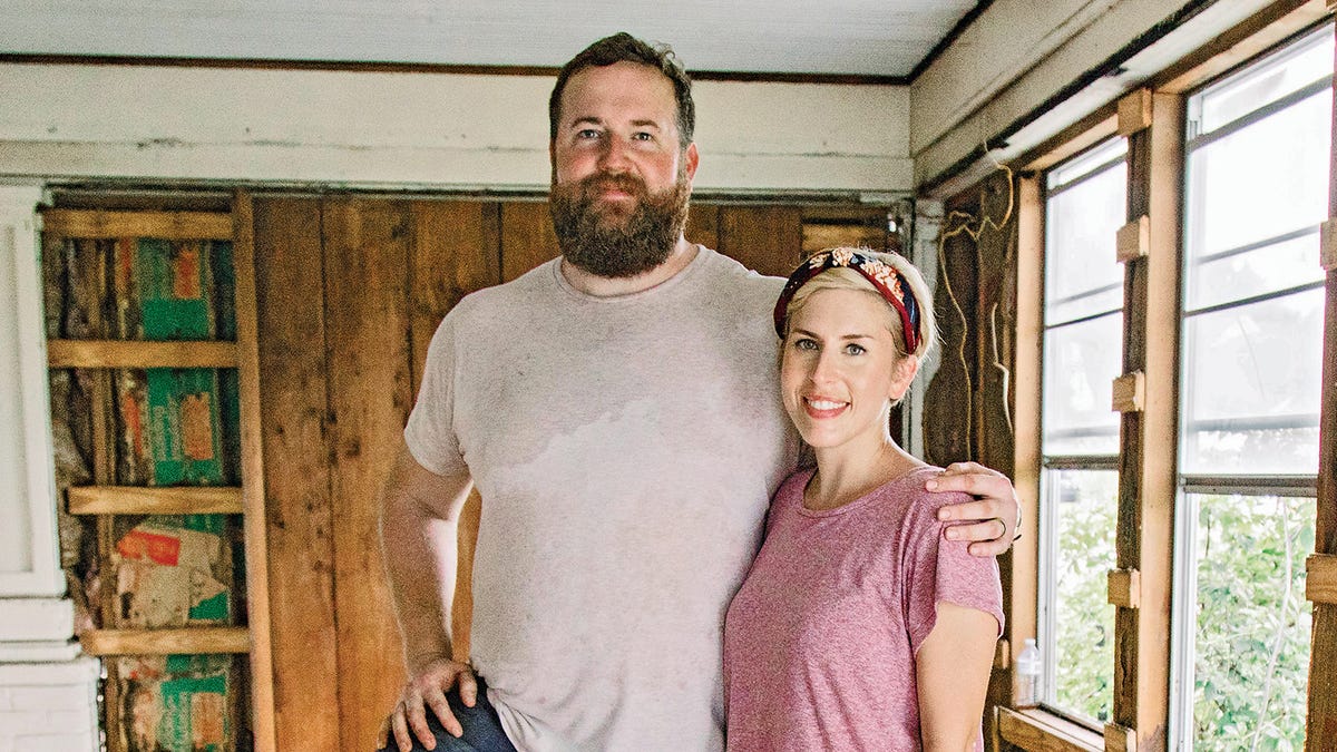 Erin Napier, Ben Napier's 'Home Town' of Laurel HGTV fans