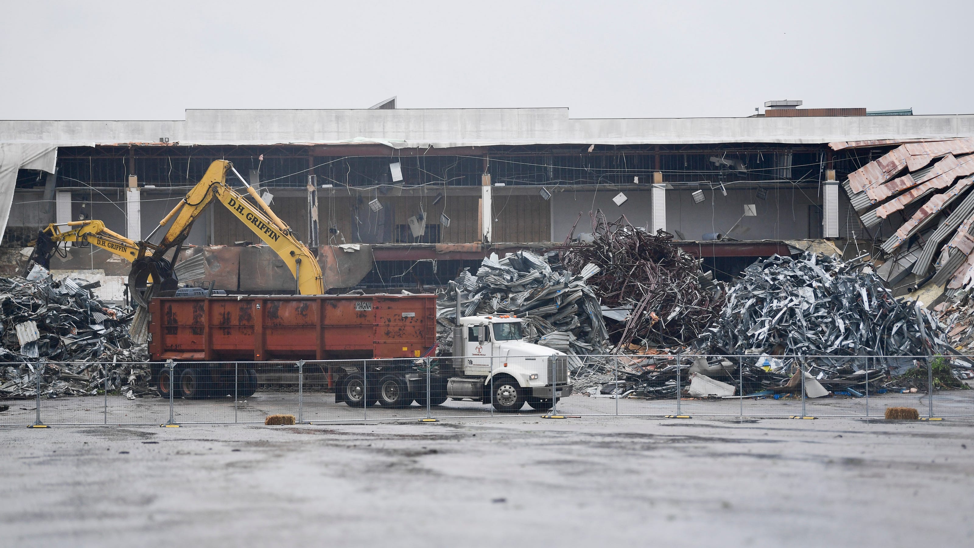 Knoxville Center Mall, AKA East Towne, demolition begins for Amazon