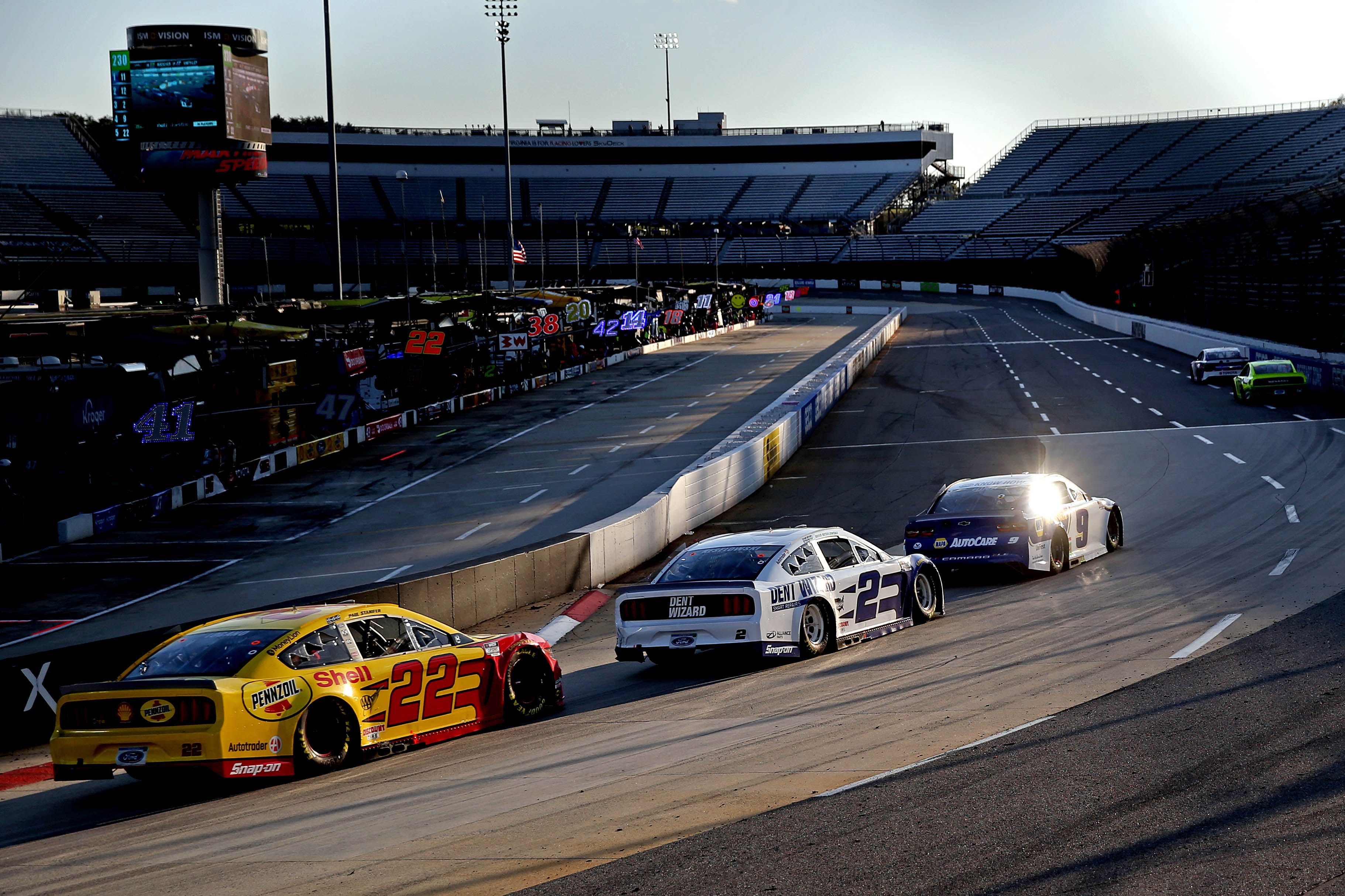 Nascar Martinsville 2021 Start Time Lineup Tv Streaming Schedule