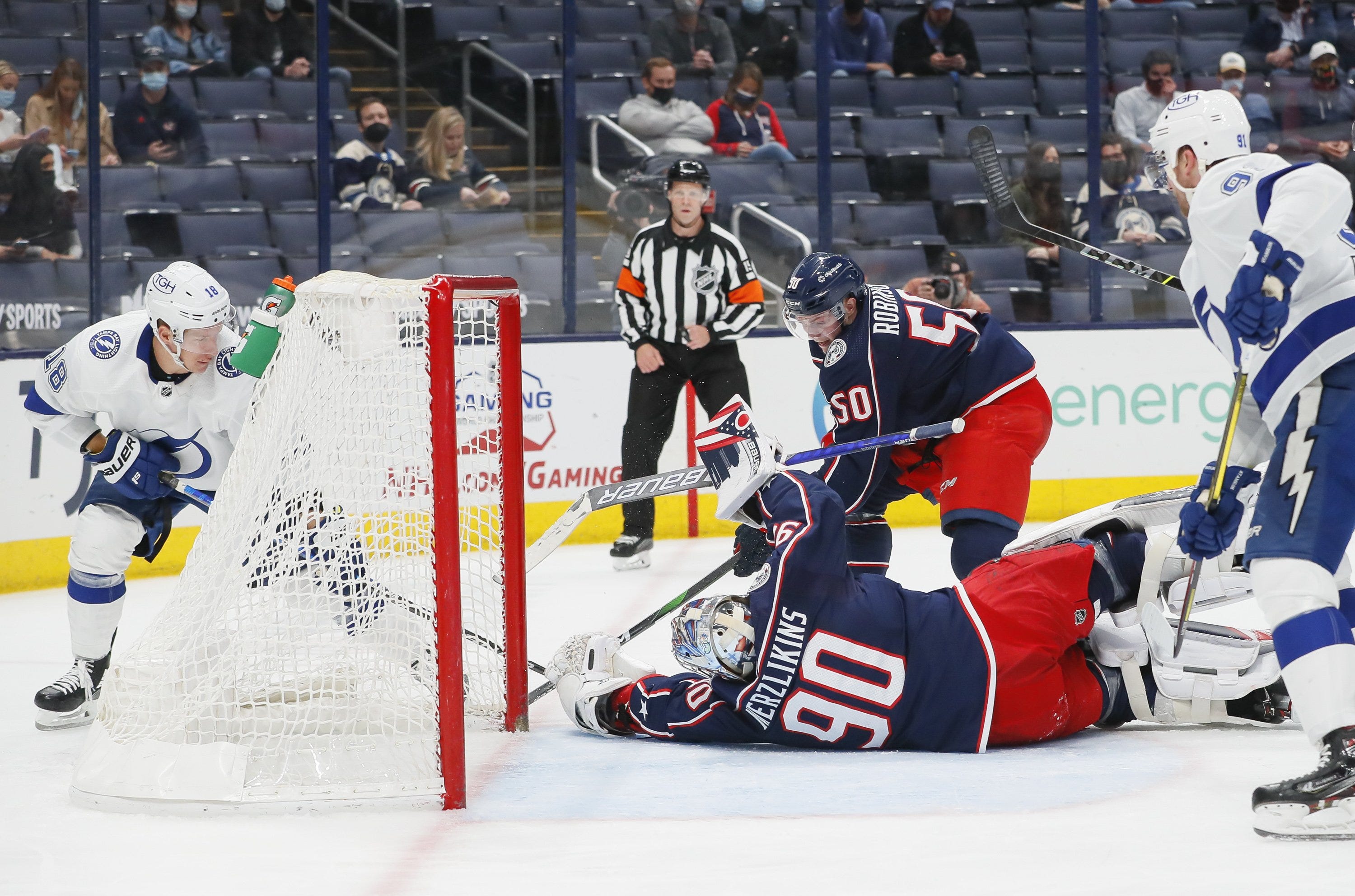 Blue Jackets Savard Scratched Before 6 4 Loss To Lightning