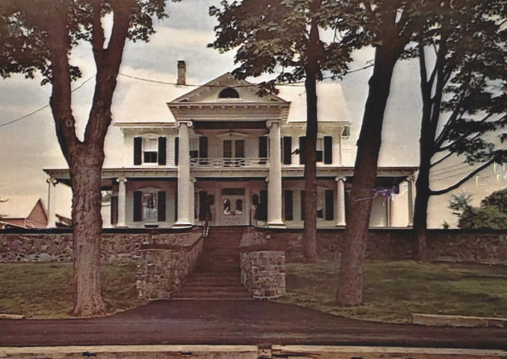 Blooming Grove wedding venue was home to Brewster family