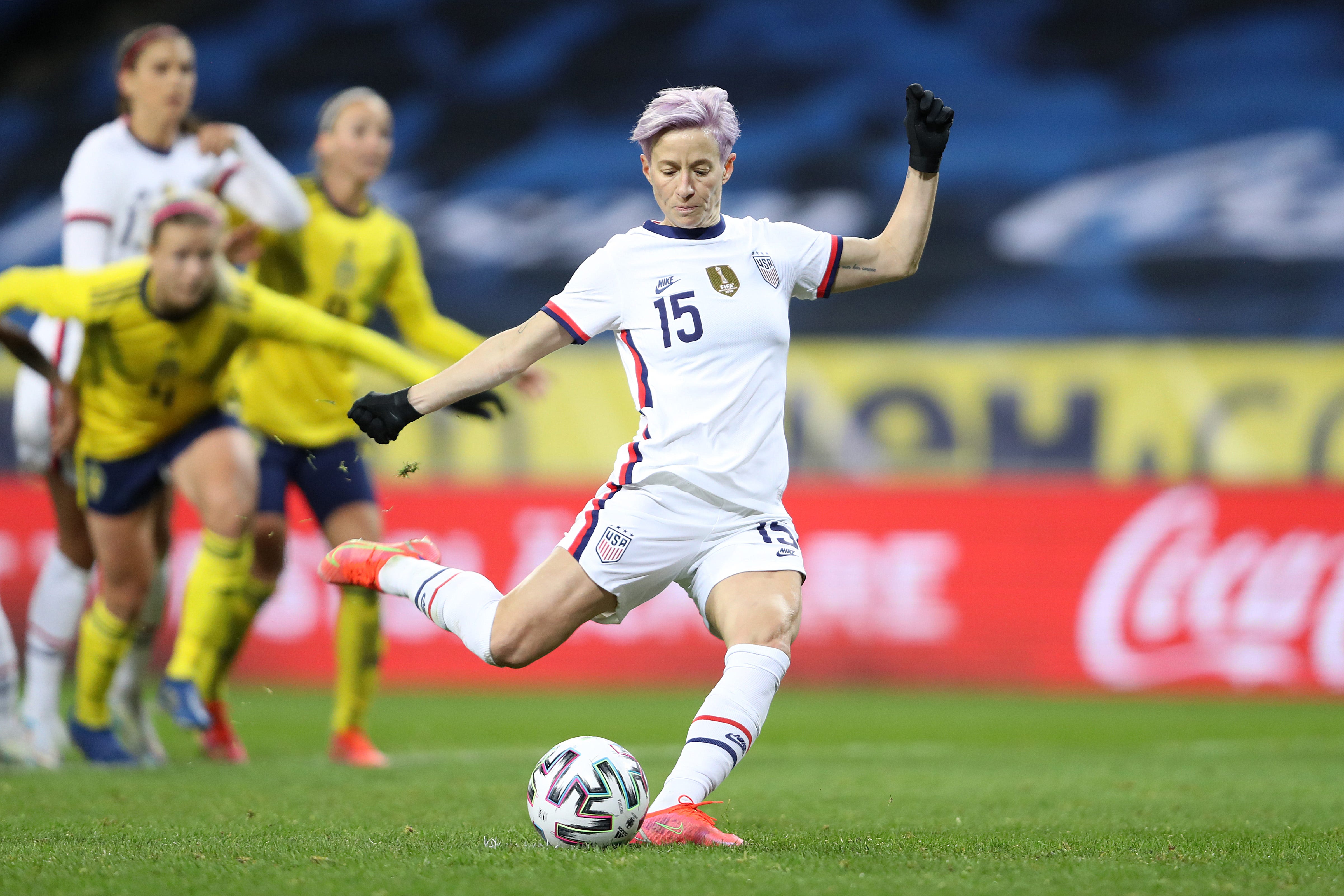 Uswnt Ties Sweden On Megan Rapinoe S Penalty Kick In Soccer Friendly