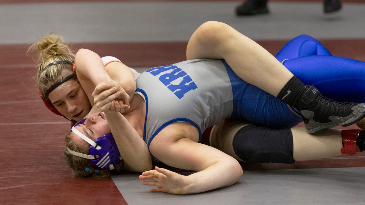 2021 NJSIAA girls wrestling championships at Phillipsburg High School